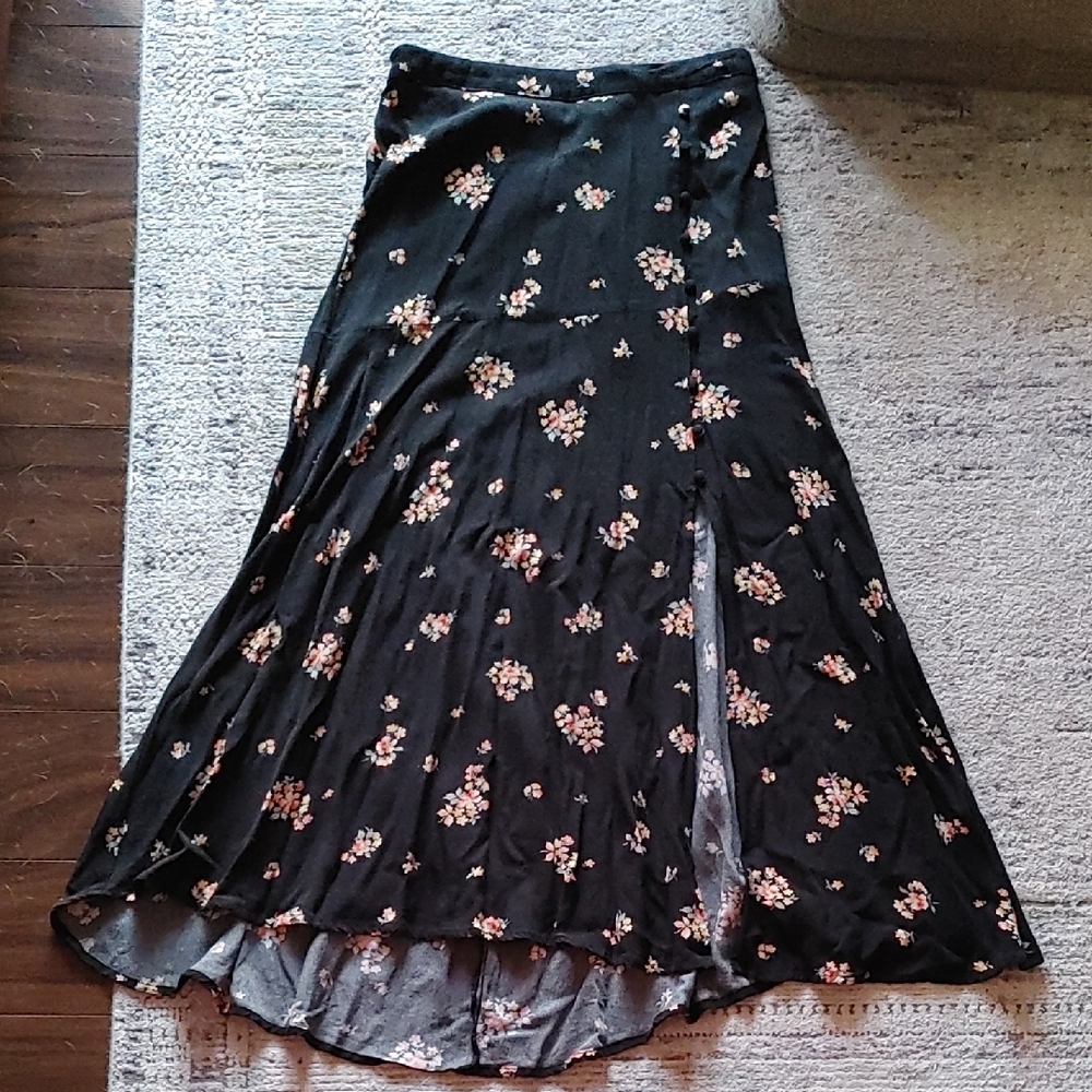 🌞2 For 20! AEO Black Floral Midi Slit Skirt